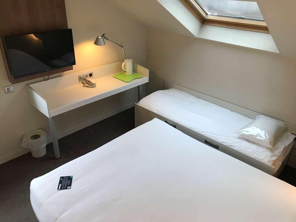 Campanile Pont-A-Mousson Hotel Room photo