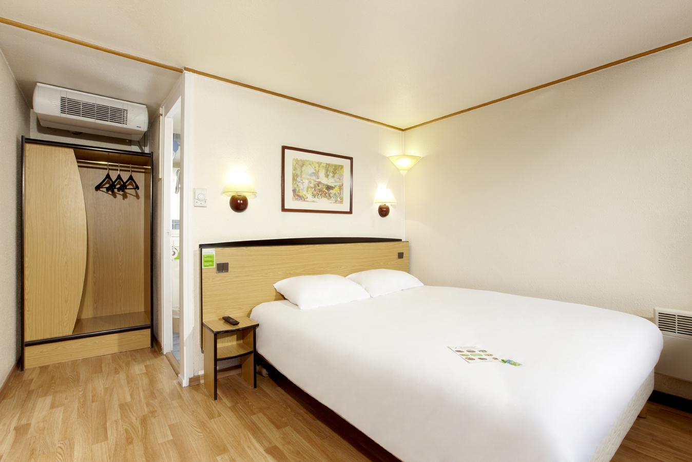 Campanile Pont-A-Mousson Hotel Exterior photo